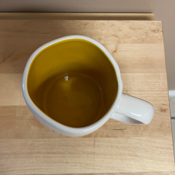 Beautiful New Rae Dunn Busy Bee Mug Yellow/White - Picture 2 of 3